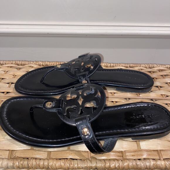 NOT FOR SALE: TORY BURCH Sz 9 Miller Black Patent Leather Thong Sandals - Picture 2 of 7